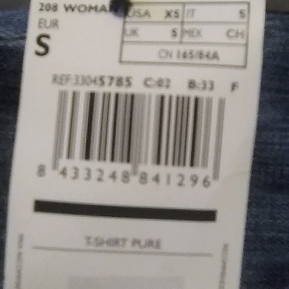 NWT Mango T-shirt. Crisp white tee with sparkling design. Cuffed sleeves. XS - Picture 5 of 5